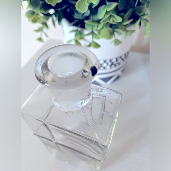 Art Deco Vintage Empty Glass large Perfume Scent Bottle - Picture 6 of 6